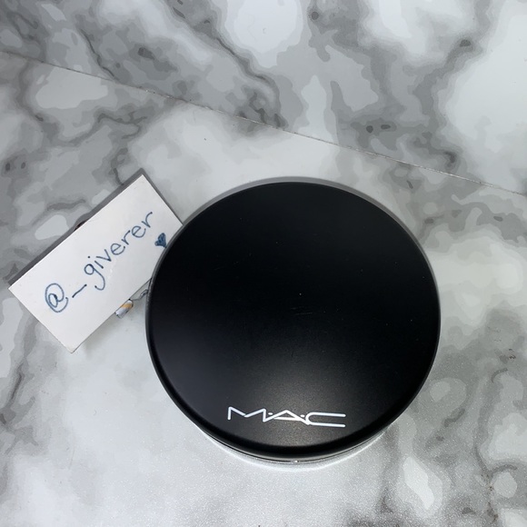 Posh Pedigree Mineralized Quad Eyeshadow Collection MAC - Picture 5 of 15